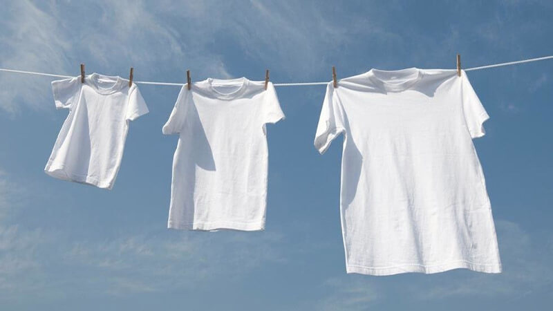 Lưu ý cách giặt áo thun không bị giãn